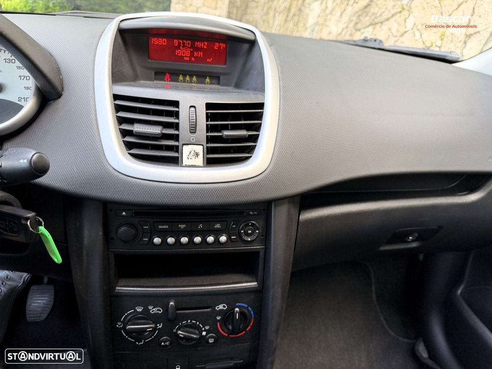 Peugeot 207 1.4 16V Sport - 20