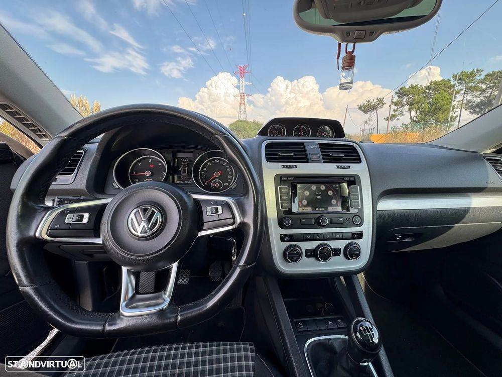VW Scirocco 2.0 TDI Sport - 11