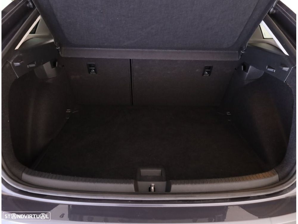 VW Taigo 1.0 TSI Urban DSG - 26