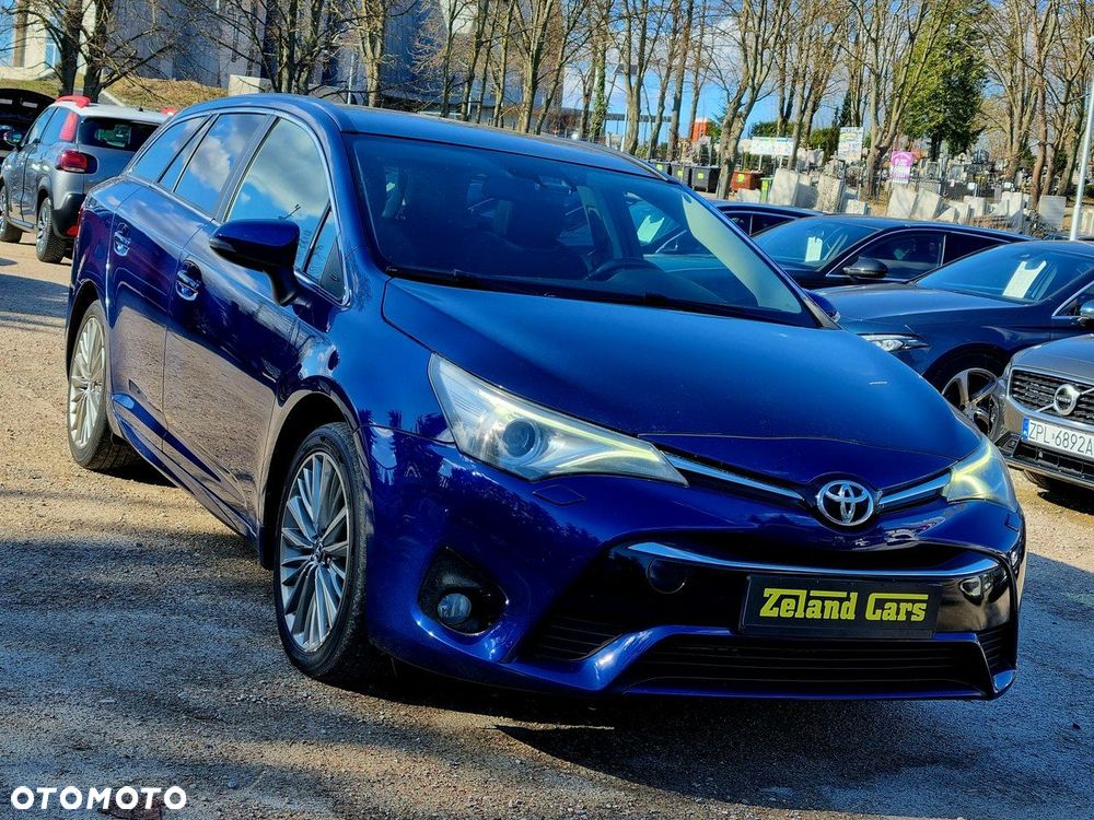 Toyota Avensis 2.0 D-4D Premium - 3