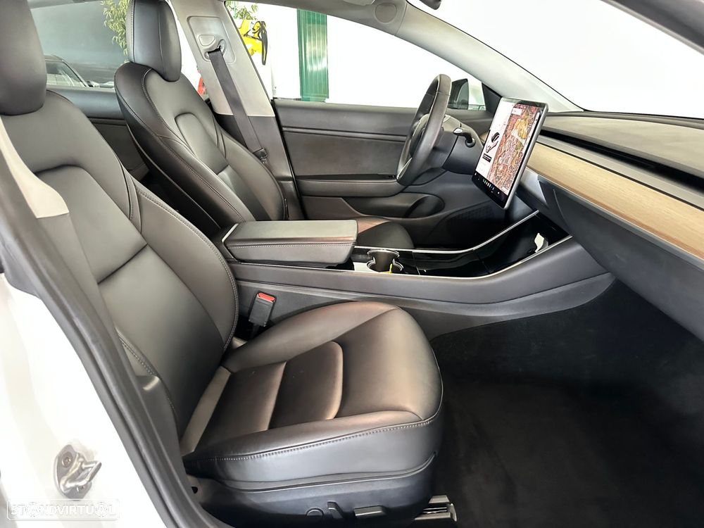 Tesla Model 3 Standard Range Plus RWD - 25