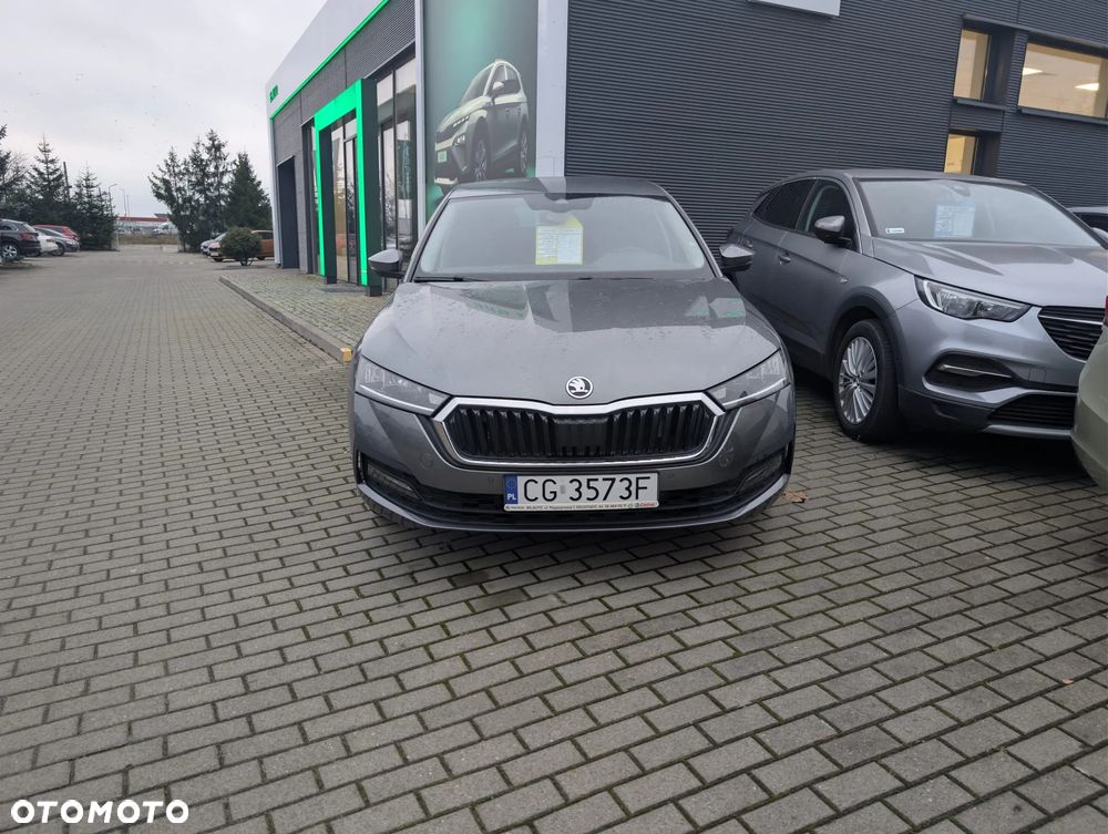 Skoda Octavia - 2