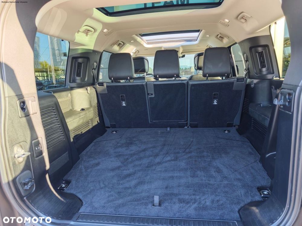 Land Rover Defender - 19