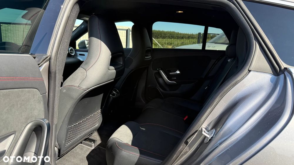 Mercedes-Benz CLA 180 7G-DCT Edition AMG Line - 21