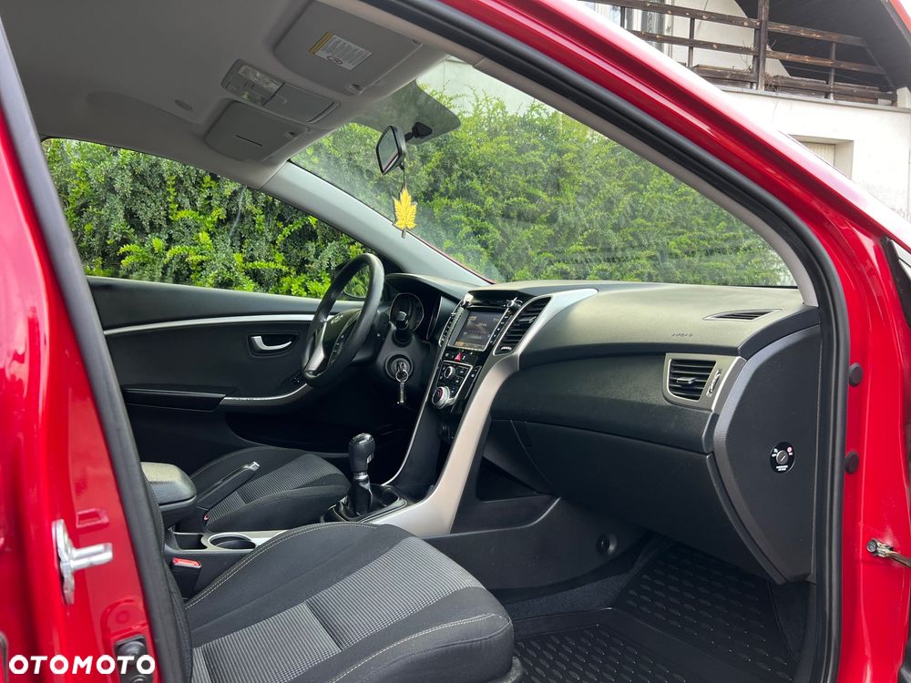 Hyundai i30 1.4 Premium - 24