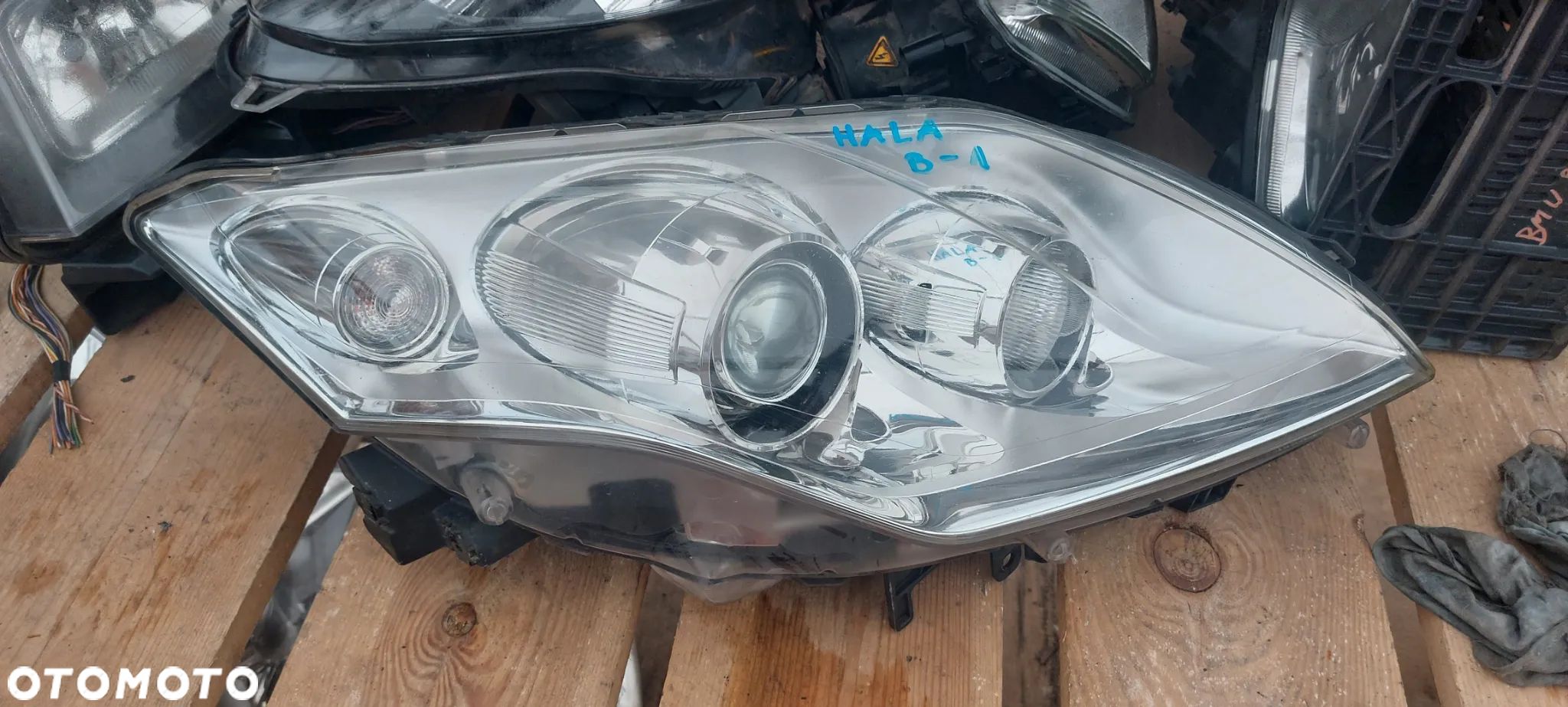 .  PRZOD PRZEDNIA LAMPA PRAWA RENAULT LAGUNA 3 XENON !BEZ PRZETWORNICY! - 1