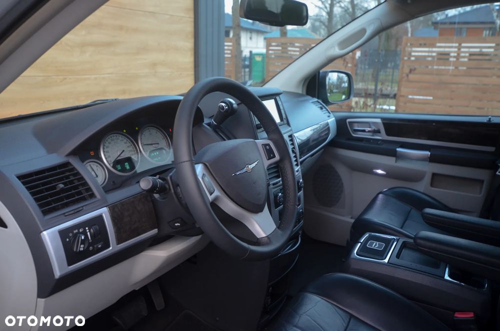 Chrysler Grand Voyager 2.8 CRD Automatik Limited - 31