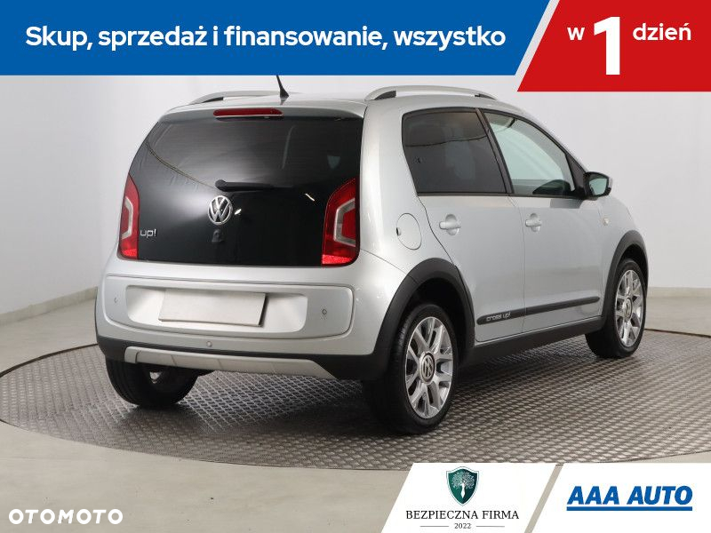 Volkswagen up! - 6