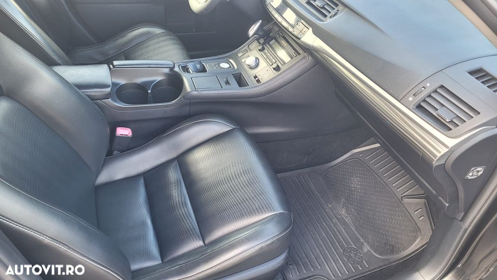 Lexus CT 200h Aut. Luxury - 10