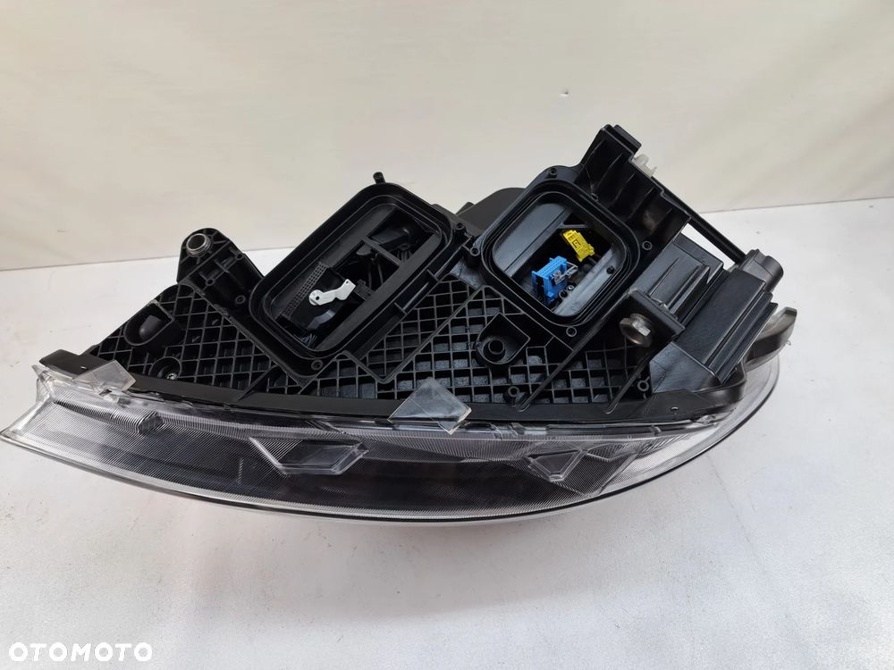 MERCEDES V-KLASA VITO LAMPA PRAWA PRZÓD ILS W447 A4479069800 - 8