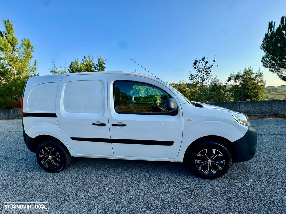 Renault Kangoo 1.5 DCi 3L - 4