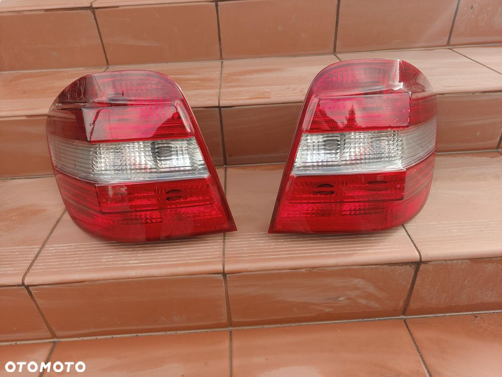 MERCEDES ML W164 Lampa Tylna Jasna Lewa Prawa Tył 05-08 - 5