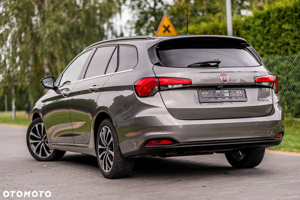 Fiat Tipo 1.4 T-Jet Lounge - 4