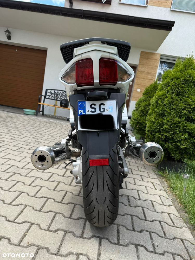Yamaha FJR - 9