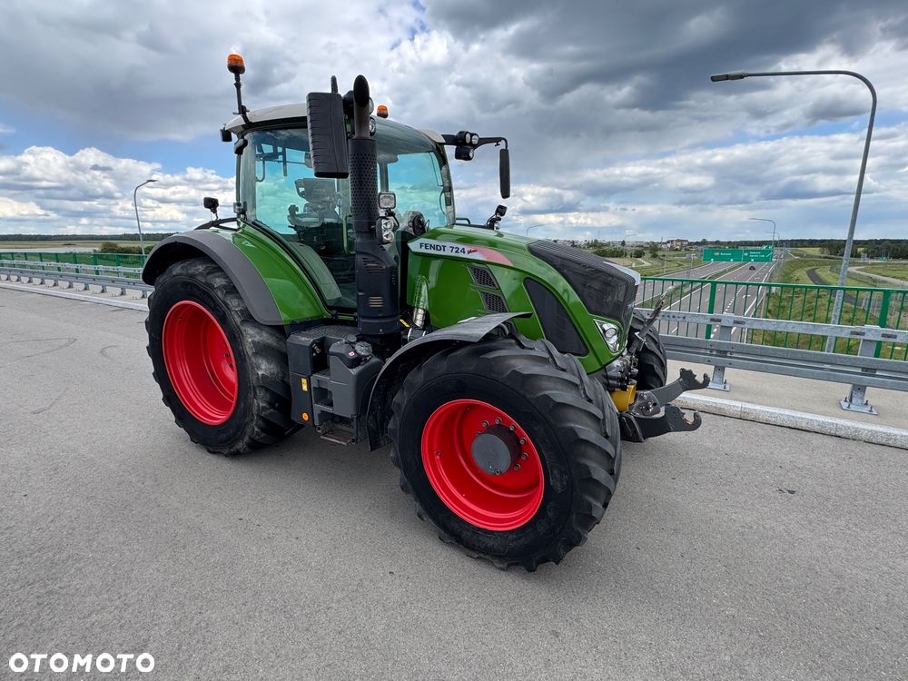Fendt 724 PROFI + GPS Trimble RTK Super Stan Traktor 4x4 - 30