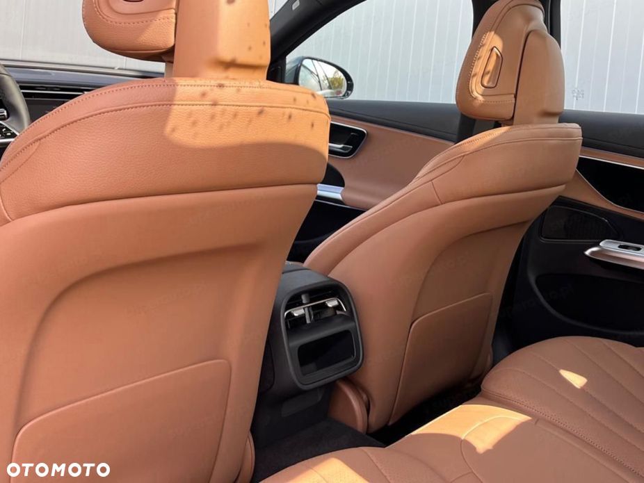 Mercedes-Benz Klasa E - 12