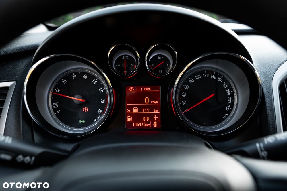 Opel Astra 1.4 Turbo 150 Jahre - 30