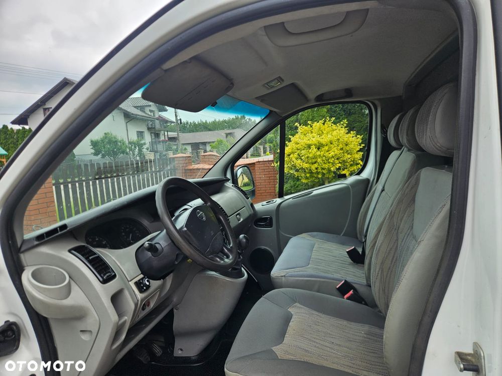 Renault Trafic - 11