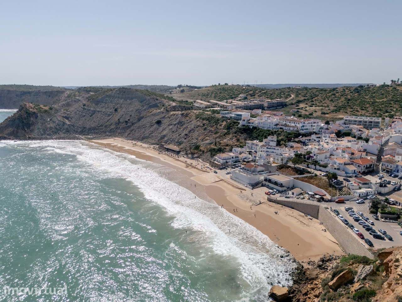 Geminado de três quartos no coração de Burgau, com potencial infinito - Grande imagem: 5/23