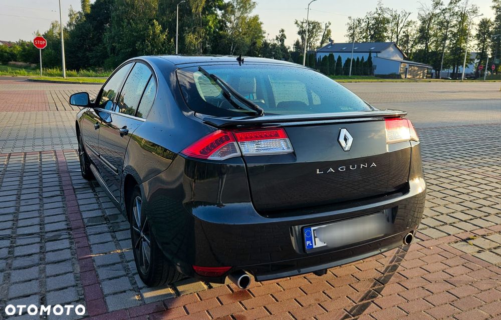 Renault Laguna dCi 110 FAP EDC Paris - 5