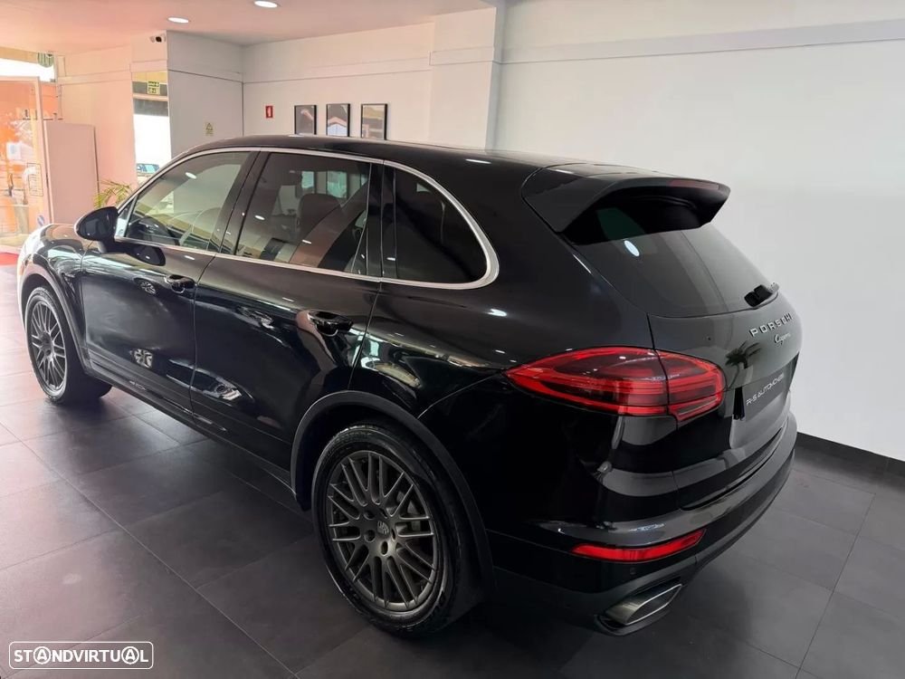 Porsche Cayenne Platinum Edition - 4