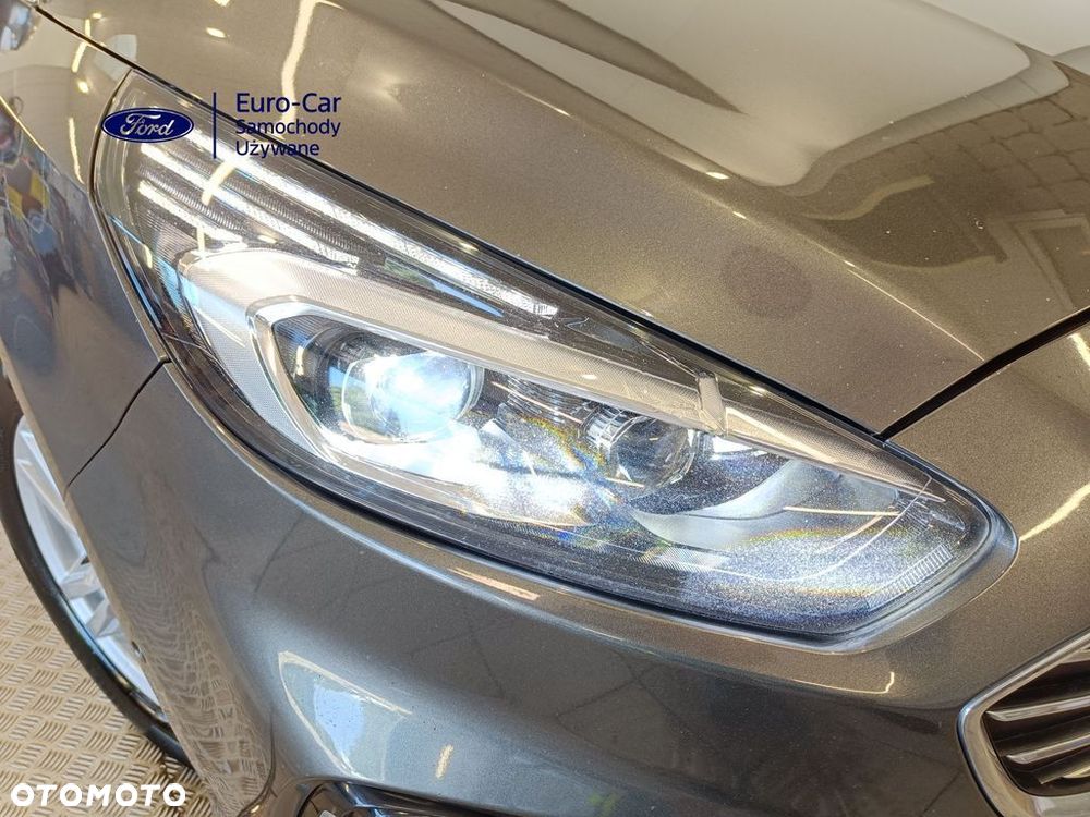 Ford S-Max 2.5 Duratec FHEV TITANIUM - 36