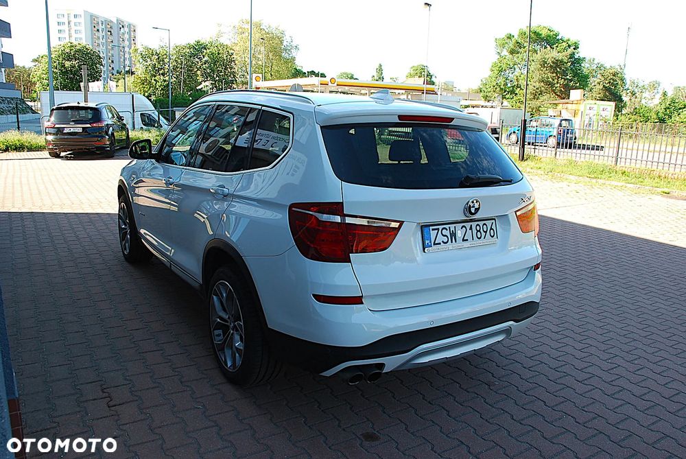 BMW X3 xDrive28i xLine - 8