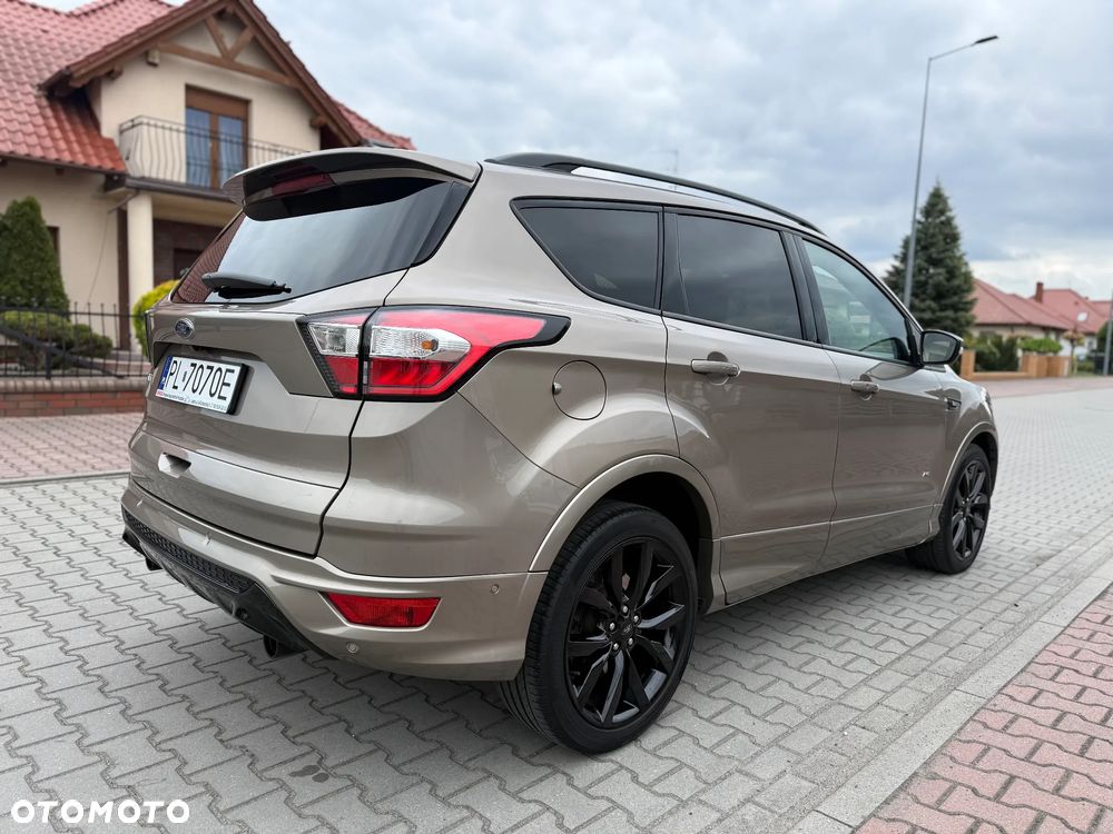 Ford Kuga 2.0 TDCi AWD ST-Line - 4