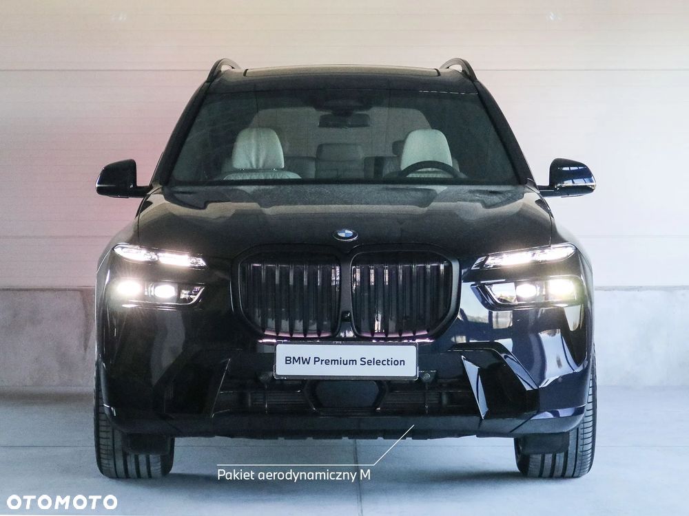 BMW X7 - 7