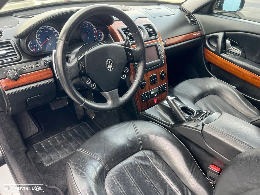 Maserati Quattroporte 4.2 V8 Aut. - 10