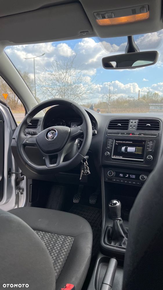 Volkswagen Polo 1.4 TDI (Blue Motion Technology) Comfortline - 4