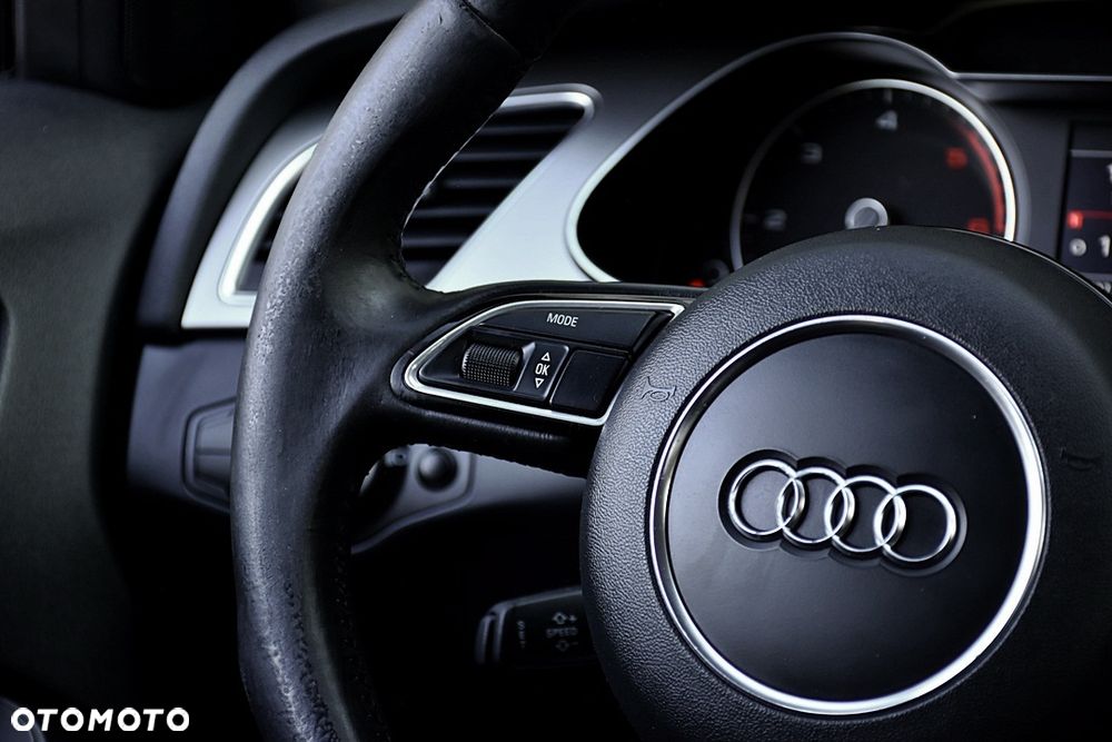 Audi A4 Avant 2.0 TDI DPF clean diesel multitronic S line Sportpaket - 20