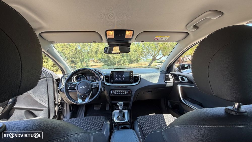 Kia XCeed - 26