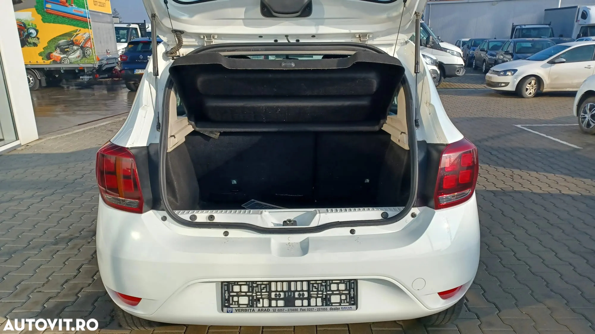 Dacia Sandero 1.5 DCI Laureate - 6
