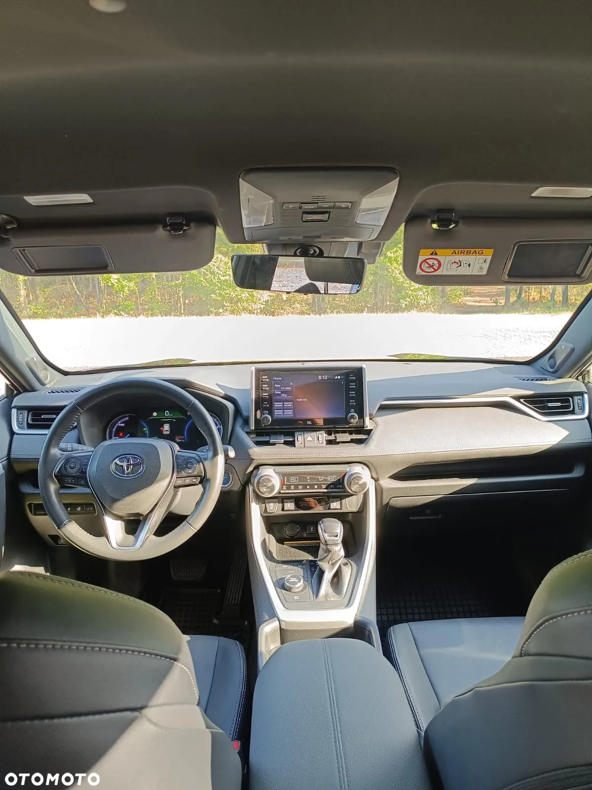 Toyota RAV4 2.5 Hybrid Black Edition by JBL 4x4 - 9
