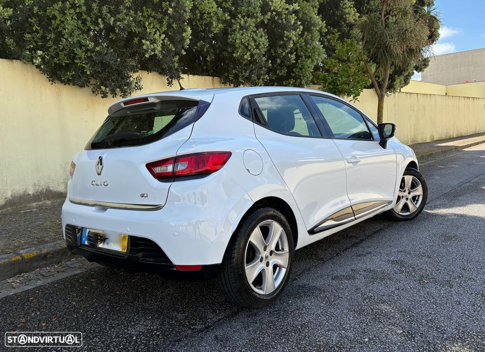 Renault Clio 1.5 dCi Dynamique S - 4