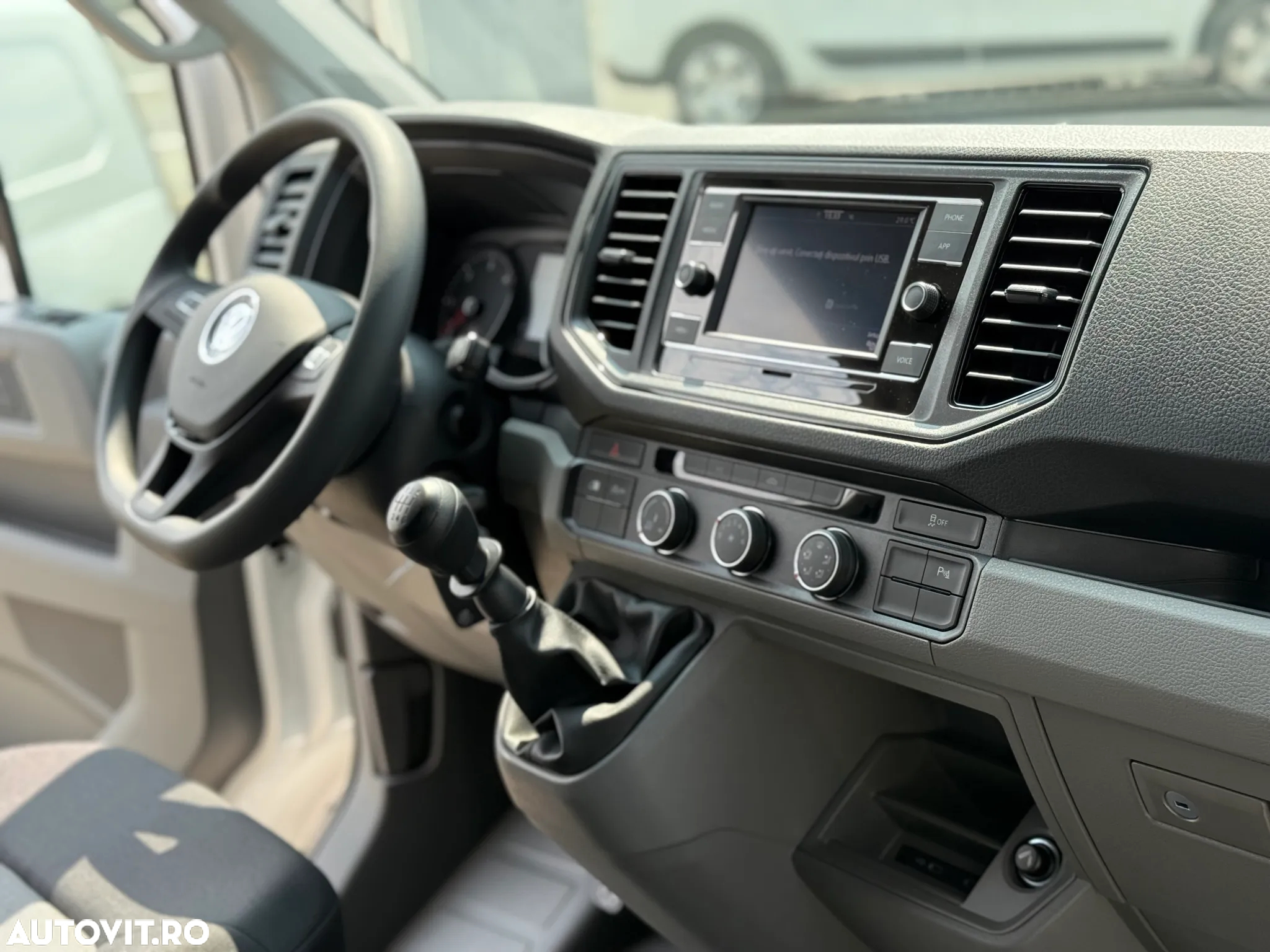 Volkswagen Crafter - 12