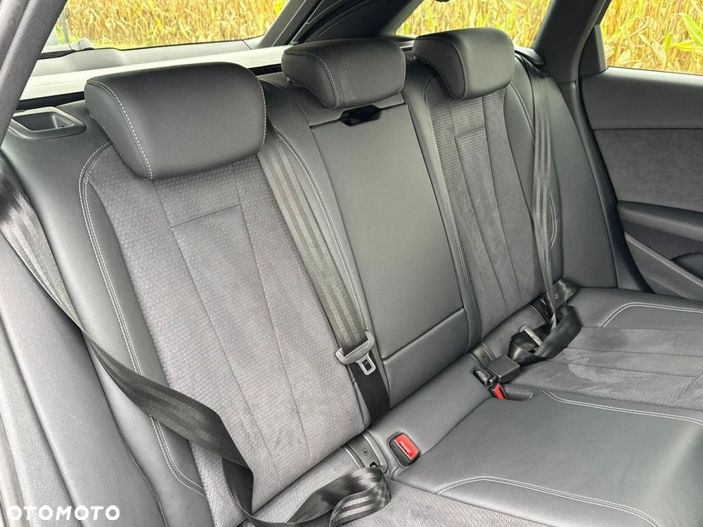 Audi A4 Avant 40 TDI mHEV Quattro S Line S tronic - 24