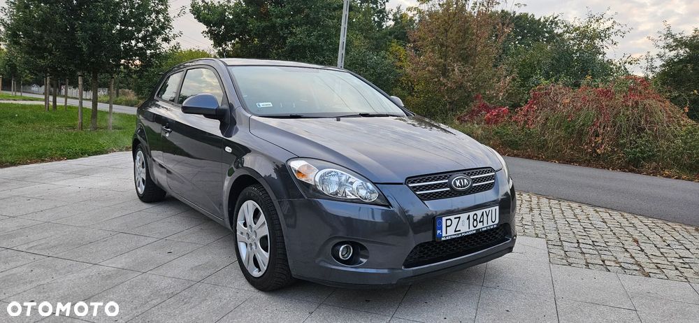 Kia ProCeed - 9