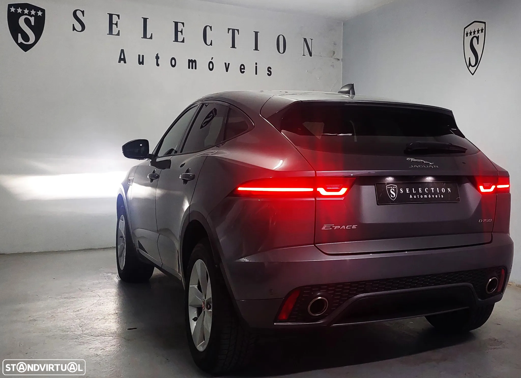 Jaguar E-Pace 2.0 i4D R-Dynamic - 7