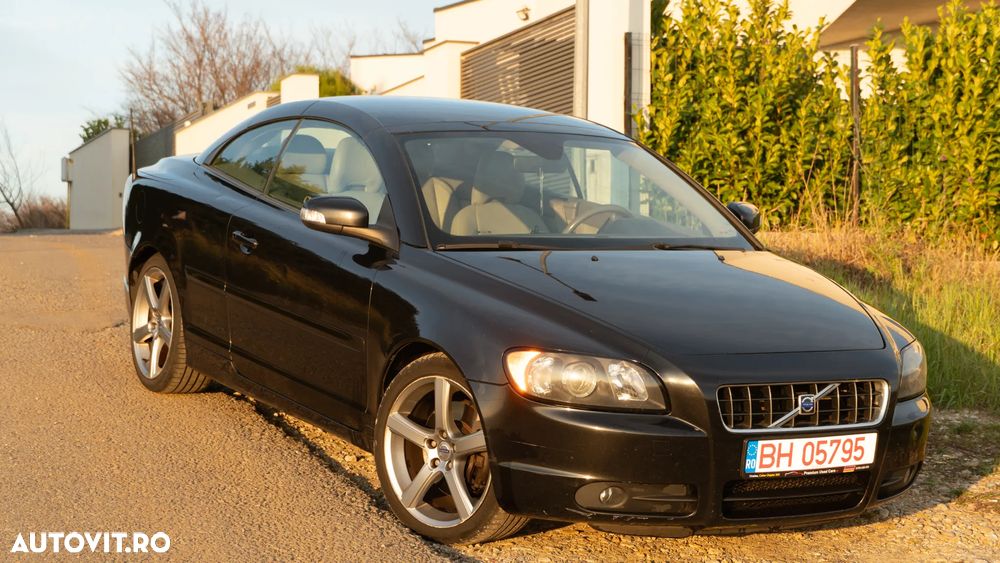 Volvo C70 2.0D Momentum - 32