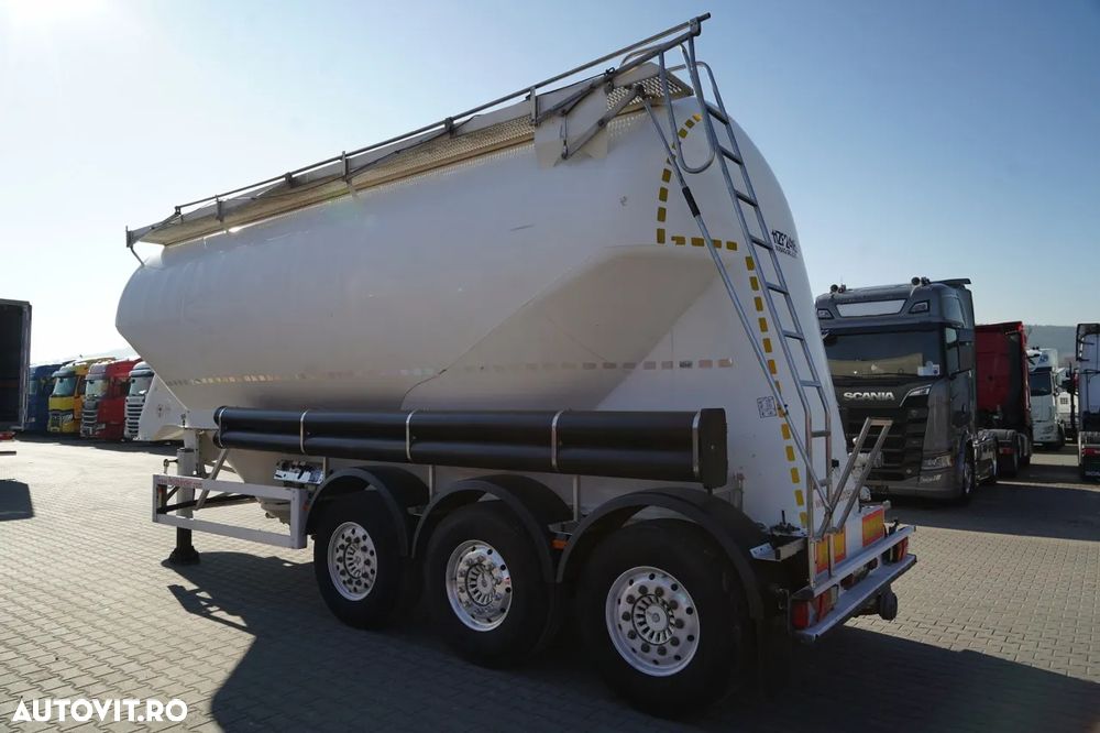 Feldbinder / REMORCA CIMENT / 3 COMPARTIMENTE / 37.000 L / SILOC / PENTRU MATERIALE VRAC / AXĂ RIDICATĂ / SAF / JANTE DIN ALIAJ - 5
