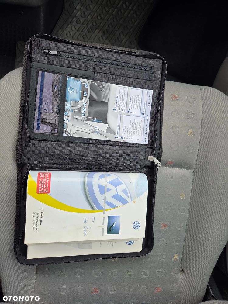 Volkswagen Caravelle - 14