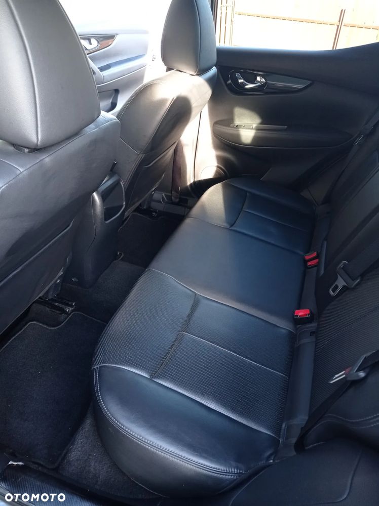 Nissan Qashqai 1.6 DCi 4x4 N-Connecta - 9