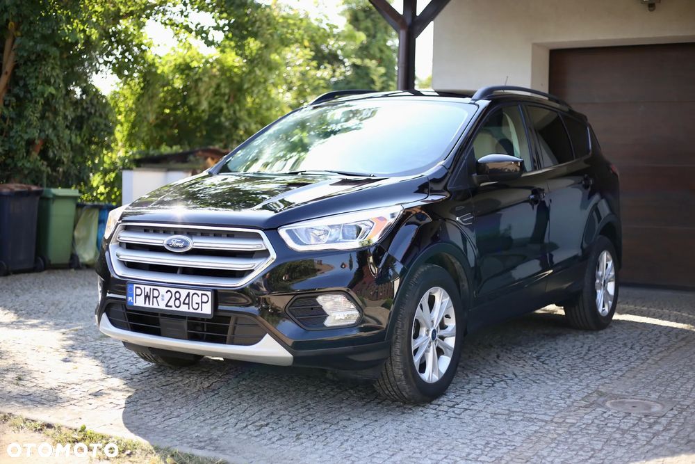 Ford Kuga - 2