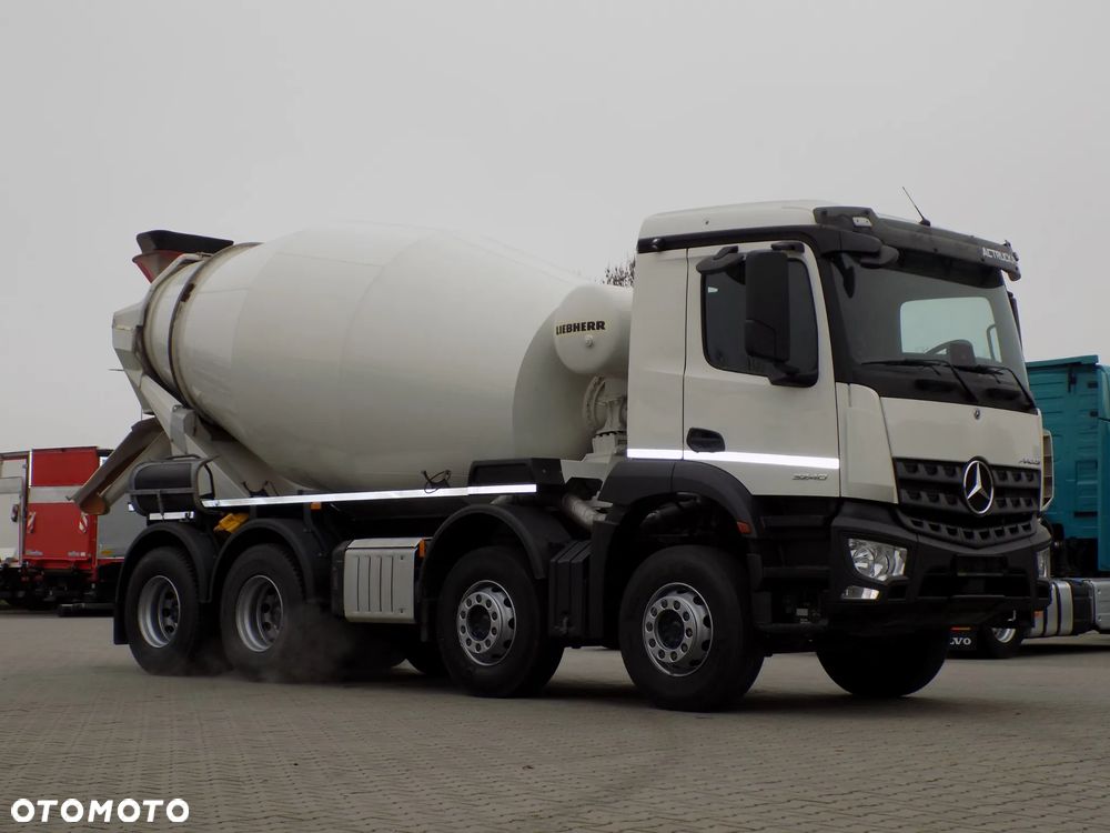 Mercedes-Benz 3240 AROCS/LIEBHERR/ - 4