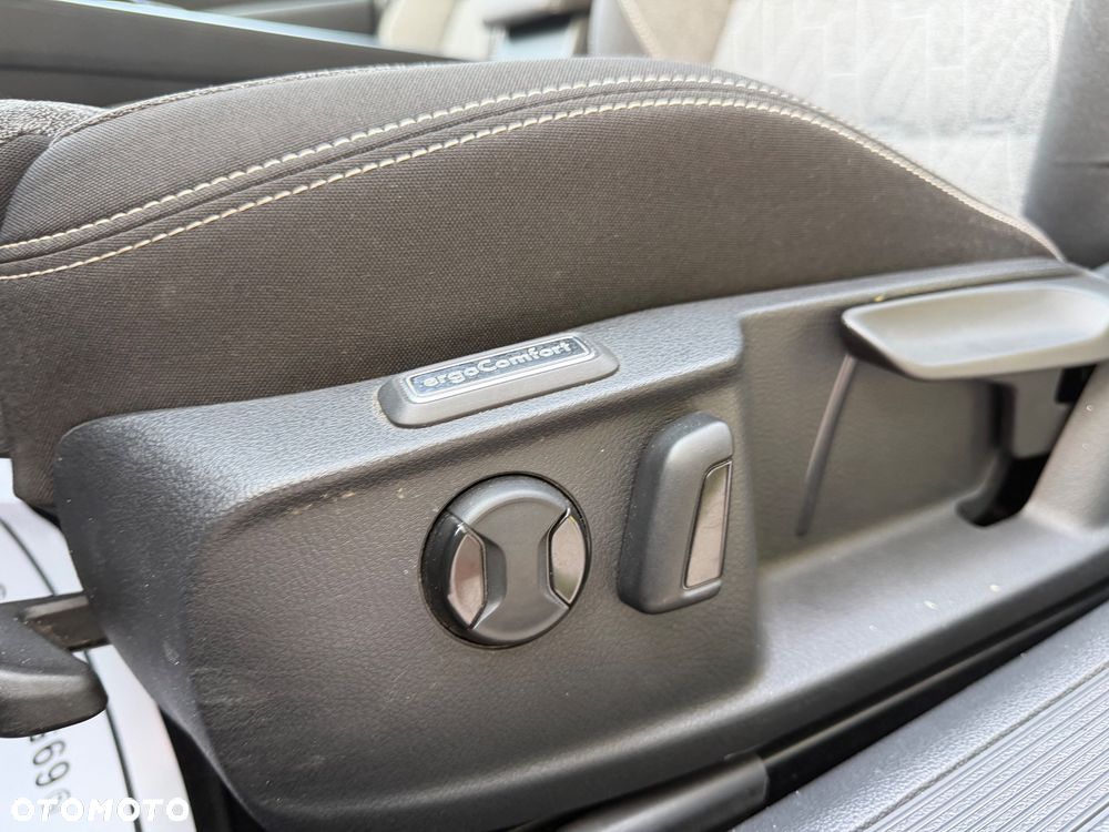 Volkswagen Passat 1.5 TSI EVO Business DSG - 18