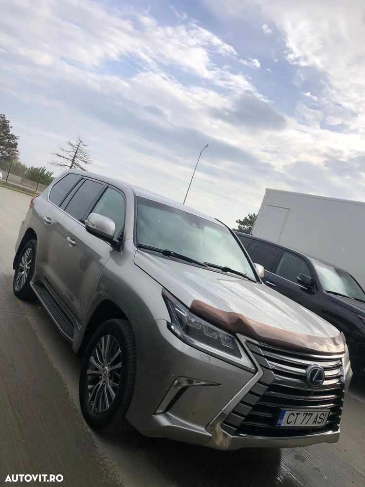 Lexus Seria LX - 2