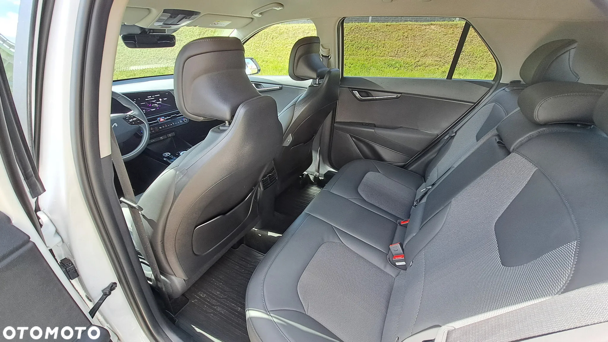 Kia Niro 1.6 GDI Hybrid L - 34