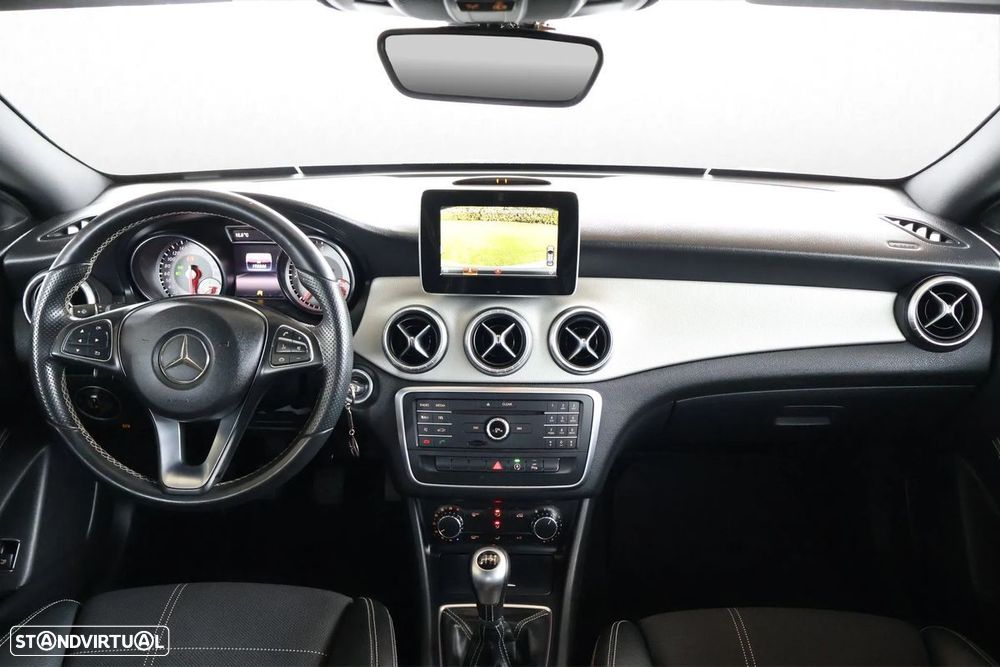 Mercedes-Benz CLA 180 - 14